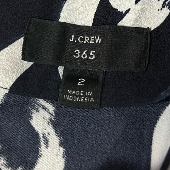 J.Crew 365 square neck blouse in navy brushstroke floral - Picture 2 of 3